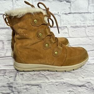 Sorel Explorer Joan Waterproof Leather Boot size 7